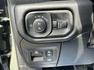 2026 RAM Ram 1500 1500 LAIE CREW CAB 4X4 5'7' BOX