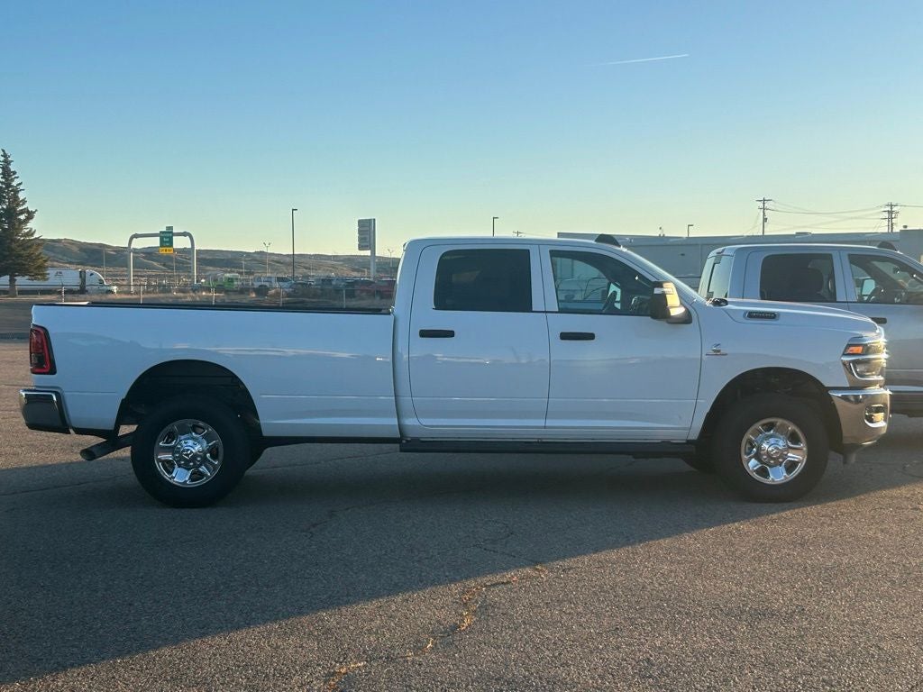 2026 RAM Ram 3500 3500 TRADESMAN CREW CAB 4X4 8' BOX