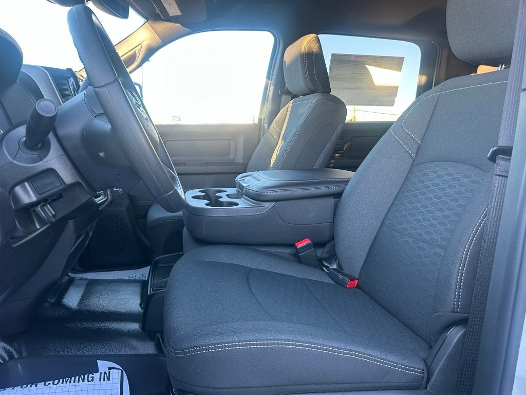 2026 RAM Ram 3500 3500 TRADESMAN CREW CAB 4X4 8' BOX