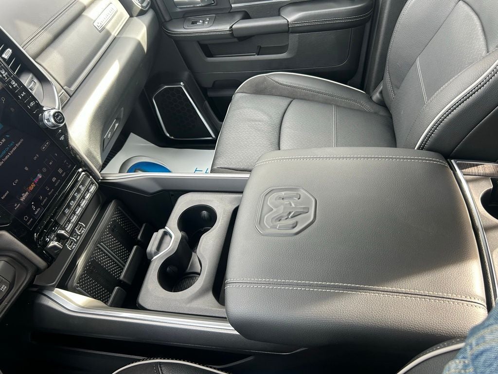 2026 RAM Ram 3500 3500 LAIE CREW CAB 4X4 8' BOX