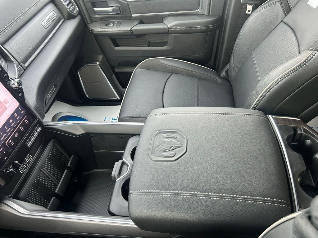 2026 RAM Ram 3500 3500 LAIE MEGA CAB 4X4 6'4' BOX