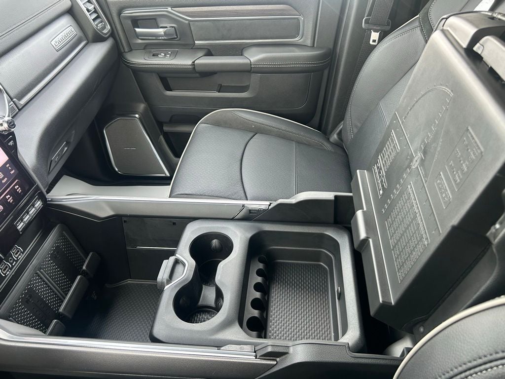 2026 RAM Ram 3500 3500 LAIE MEGA CAB 4X4 6'4' BOX