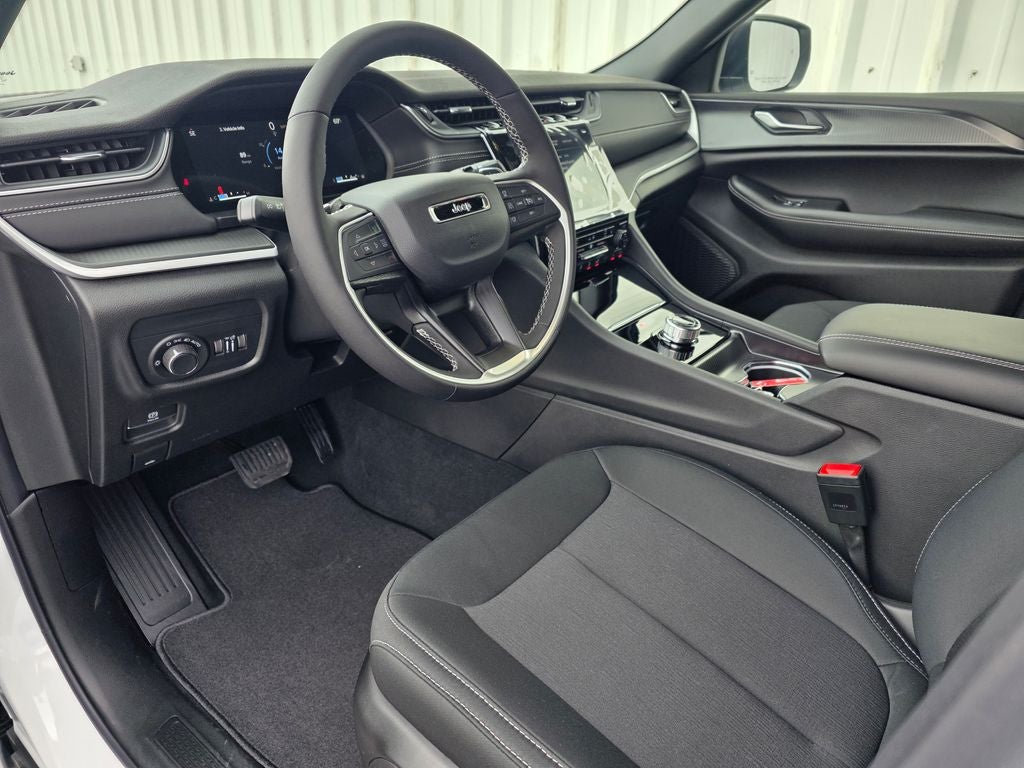 2026 Jeep Grand Cherokee Laredo X
