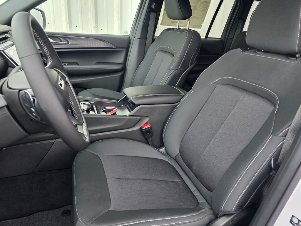 2026 Jeep Grand Cherokee Laredo X