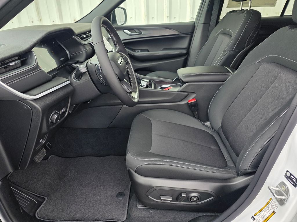 2026 Jeep Grand Cherokee Laredo X