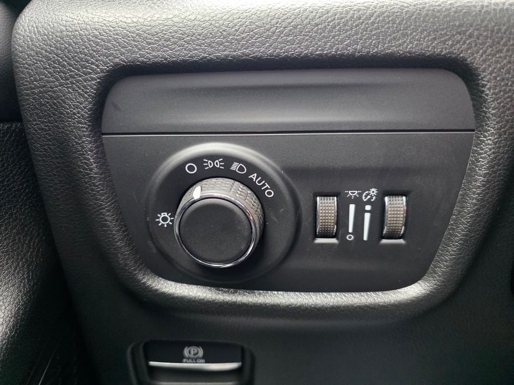 2026 Jeep Grand Cherokee Laredo X