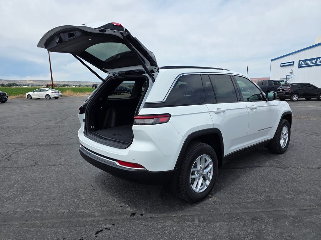 2026 Jeep Grand Cherokee Laredo X