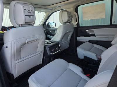 2026 Ford Expedition Platinum