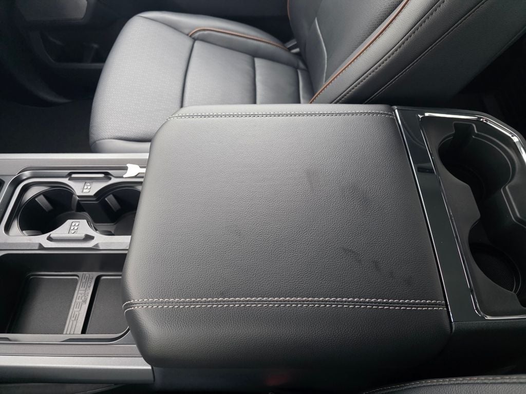 2026 Ford F-350SD Lariat Black Appearance Pkg