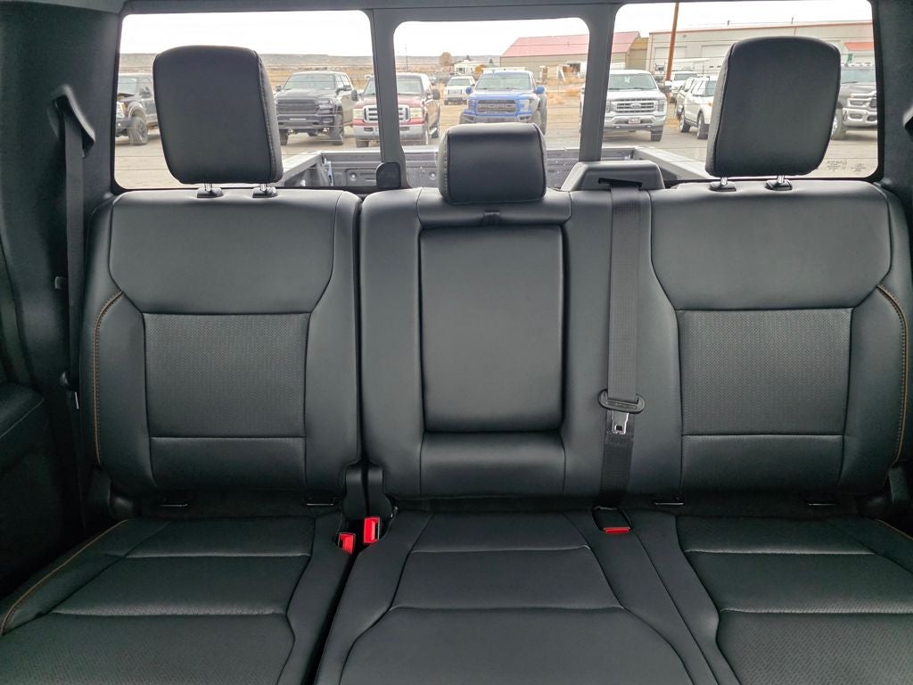 2026 Ford F-350SD Lariat Black Appearance Pkg