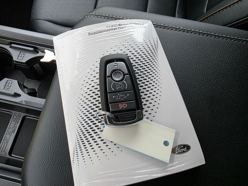 2026 Ford F-350SD Lariat Black Appearance Pkg