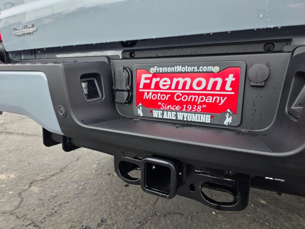 2026 Ford F-350SD Lariat Black Appearance Pkg