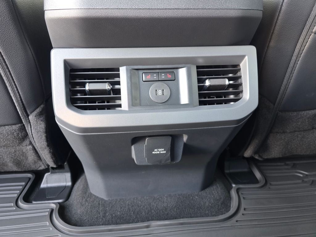 2026 Ford F-350SD Lariat Black Appearance Pkg