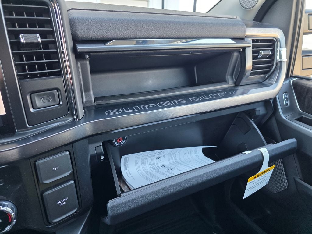 2026 Ford F-350SD Lariat DRW