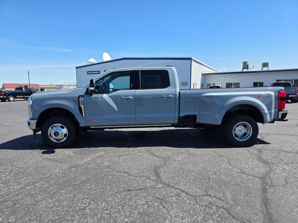2026 Ford F-350SD Lariat DRW