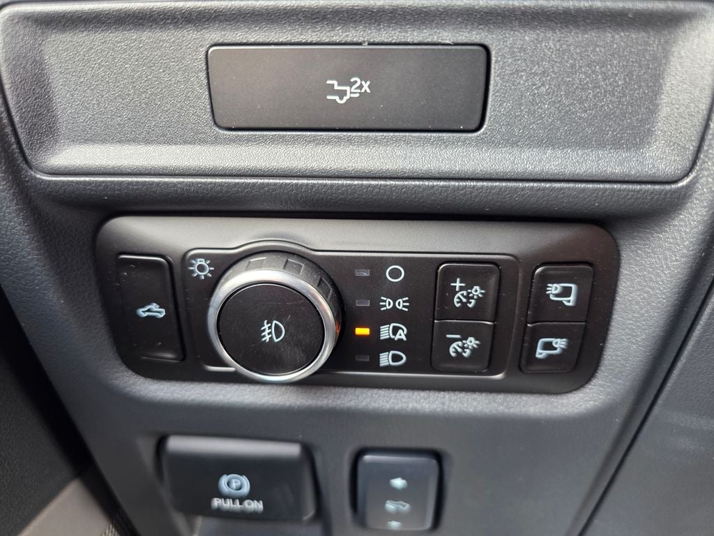 2026 Ford F-150 Lariat Black Appearance Pkg
