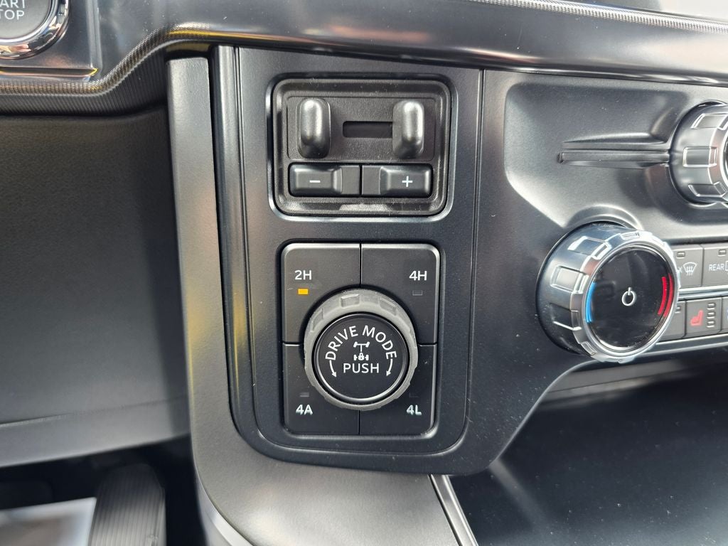 2026 Ford F-150 Lariat Black Appearance Pkg