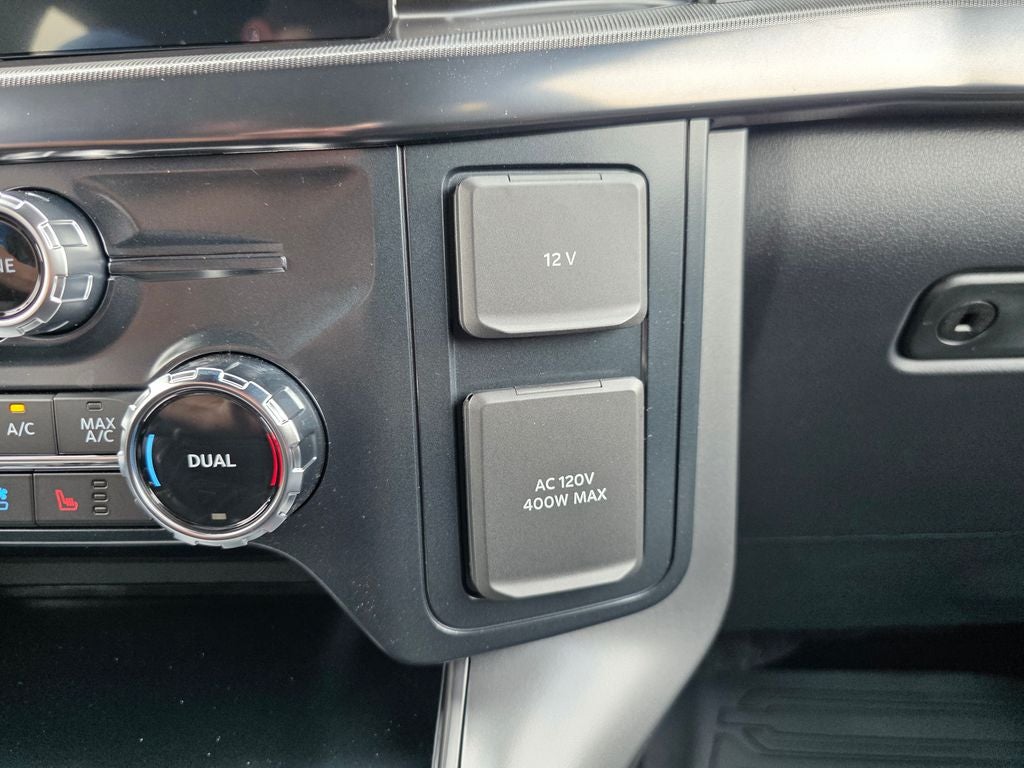 2026 Ford F-150 Lariat Black Appearance Pkg