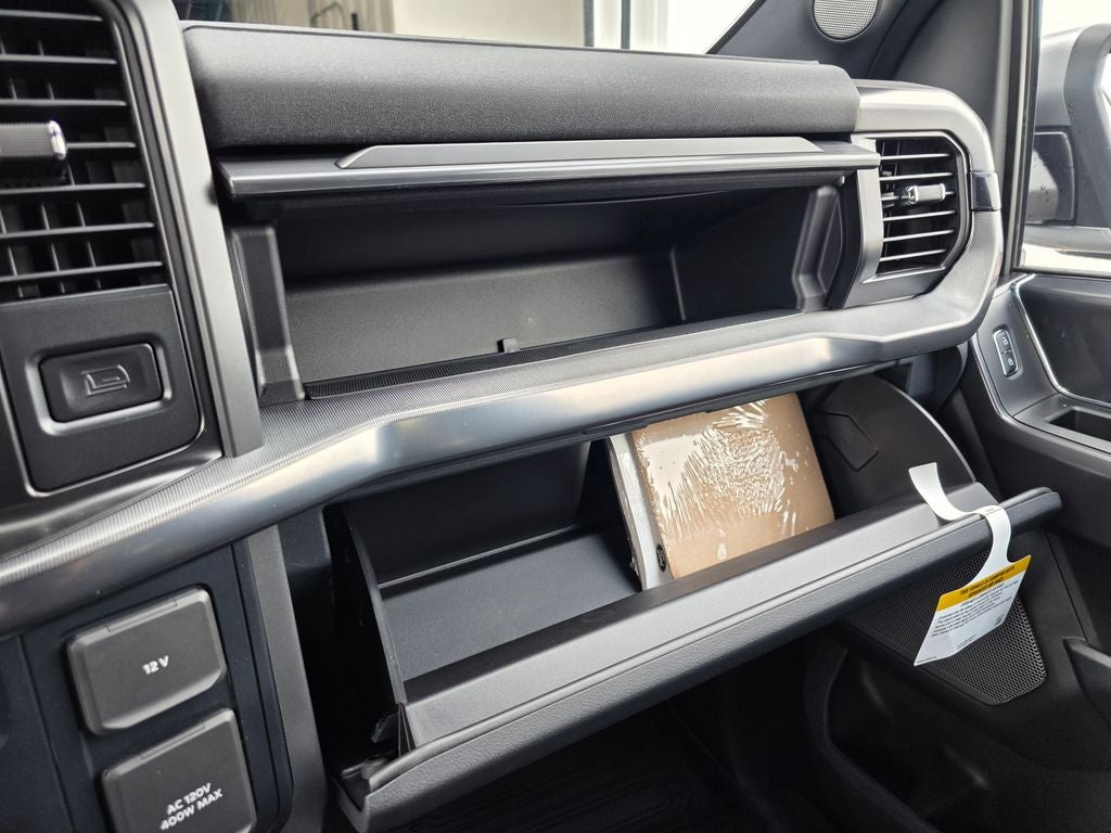 2026 Ford F-150 Lariat Black Appearance Pkg