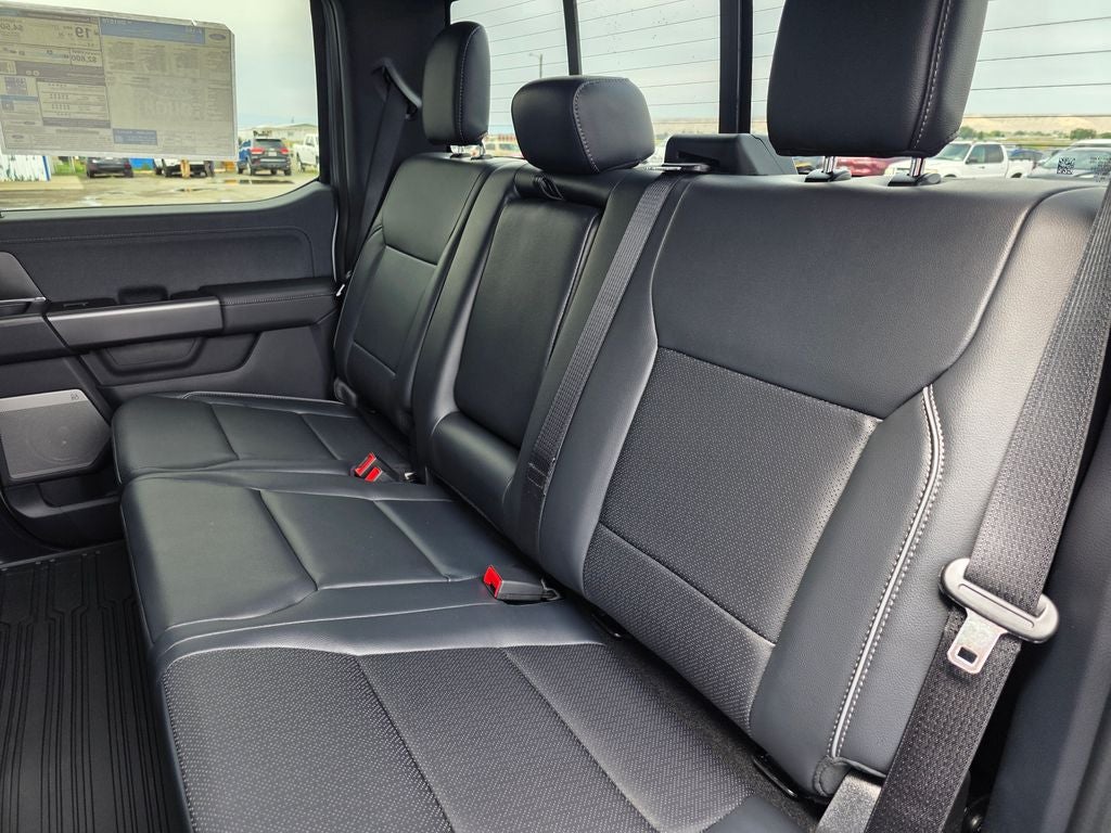 2026 Ford F-150 Lariat Black Appearance Pkg