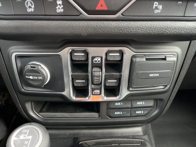 2025 Jeep Wrangler 4-DOOR SPORT S