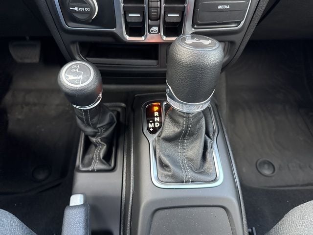 2025 Jeep Wrangler 4-DOOR SPORT S