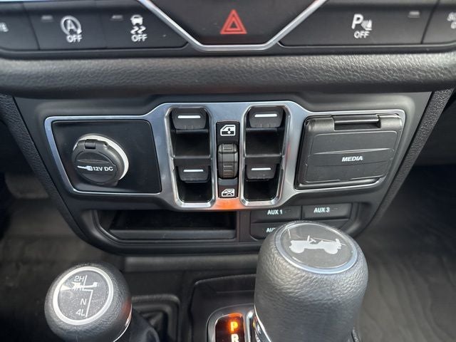 2025 Jeep Wrangler 4-DOOR SPORT S