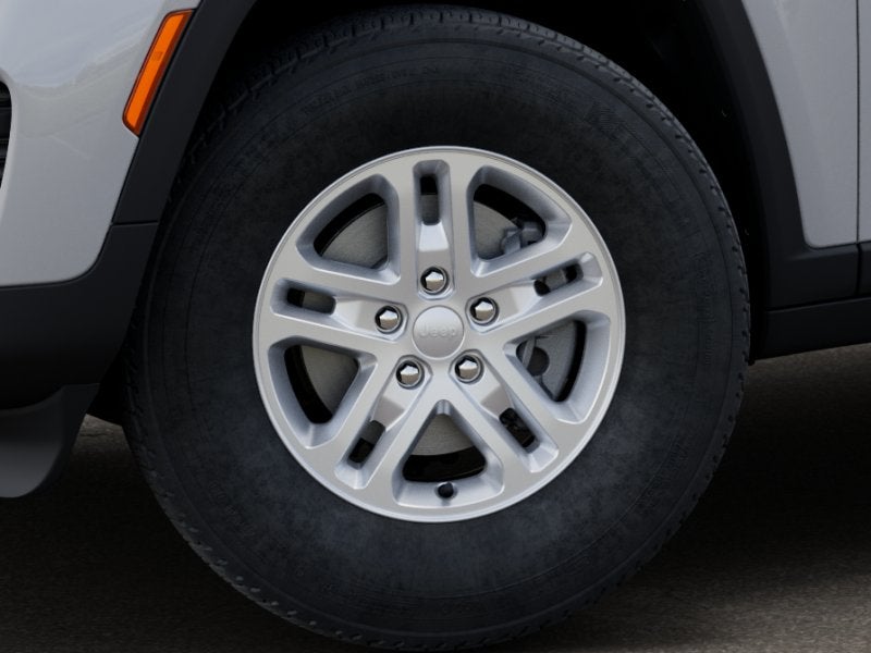 2025 Jeep Grand Cherokee LAREDO 4X4