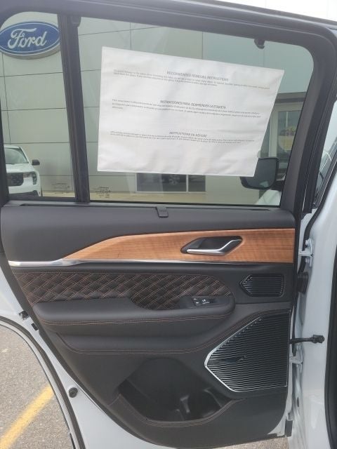 2026 Jeep Grand Cherokee SUMMIT 4X4