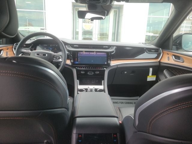 2026 Jeep Grand Cherokee SUMMIT 4X4