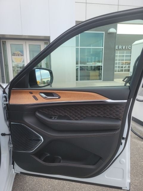 2026 Jeep Grand Cherokee SUMMIT 4X4