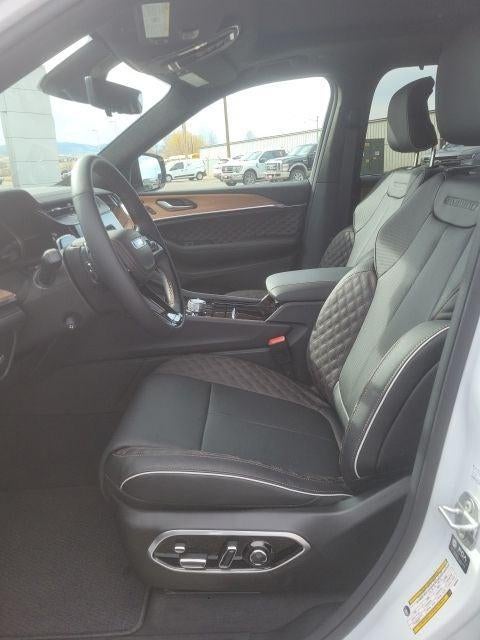 2026 Jeep Grand Cherokee Summit