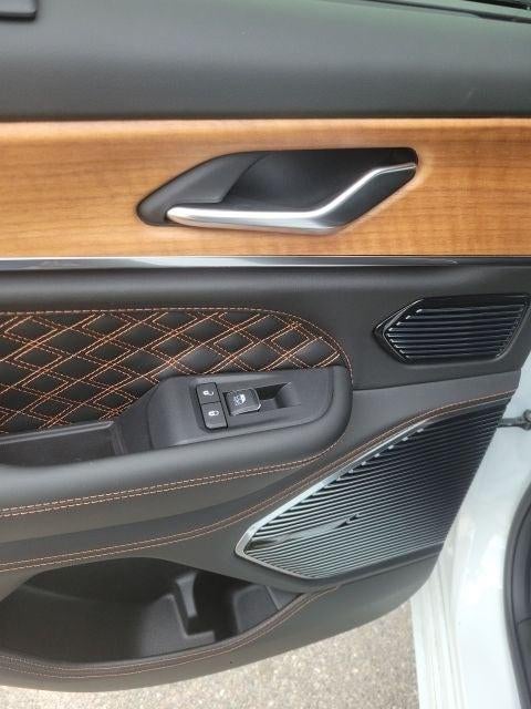 2026 Jeep Grand Cherokee Summit
