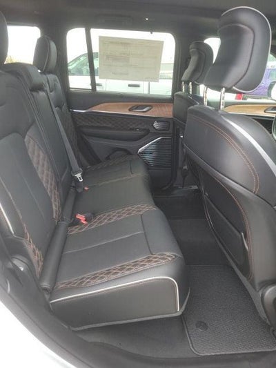 2026 Jeep Grand Cherokee Summit