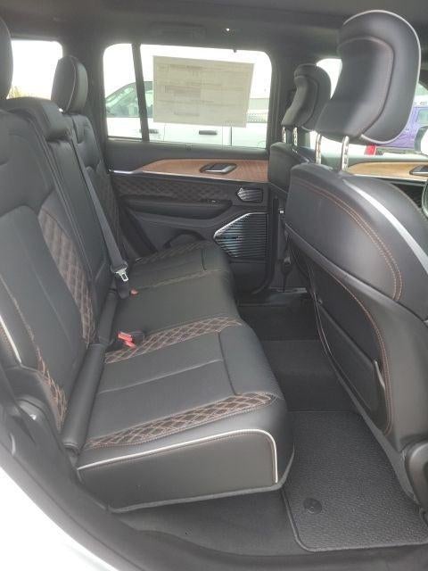 2026 Jeep Grand Cherokee Summit