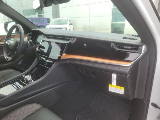 2026 Jeep Grand Cherokee Summit