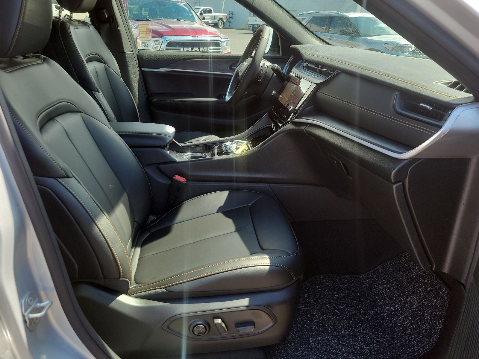 2026 Jeep Grand Cherokee 85th Anniversary Edition