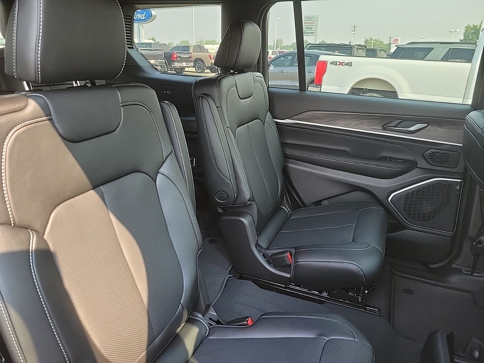 2026 Jeep Grand Cherokee L Limited Reserve