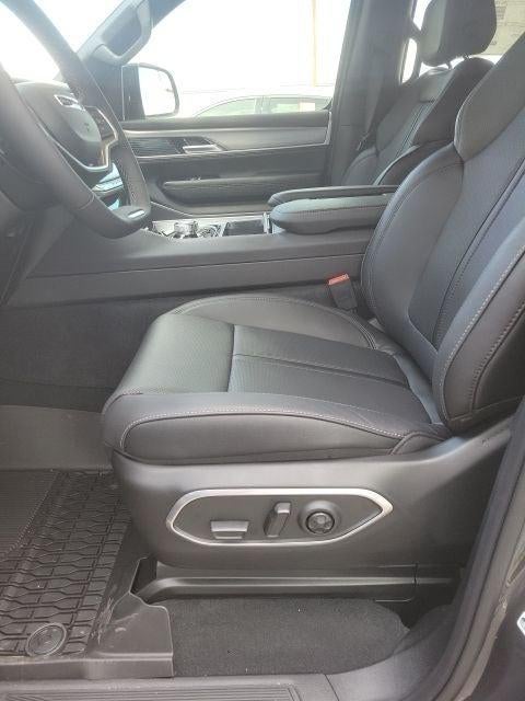 2026 Jeep Grand Wagoneer Limited Altitude