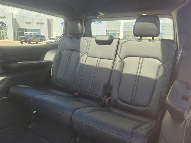 2026 Jeep Grand Wagoneer Upland