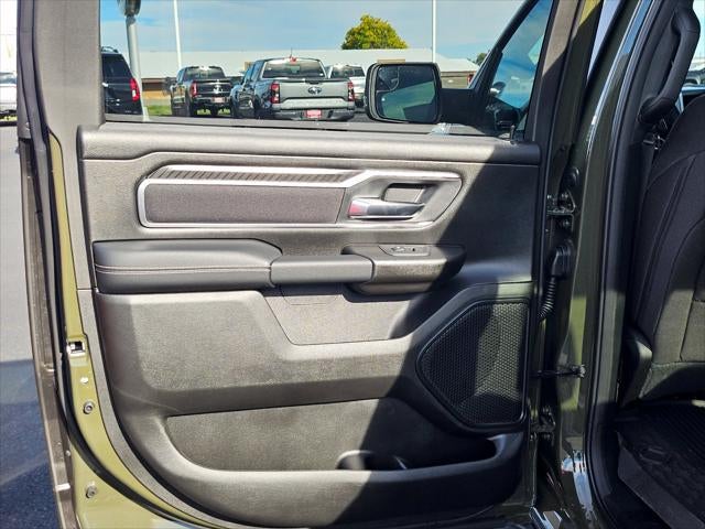2027 RAM 1500 1500 BIG HORN CREW CAB 4X4 5'7' BOX