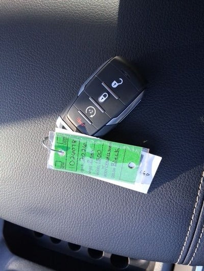 2026 RAM Ram 1500 1500 EXPRESS CREW CAB 4X4 5'7' BOX