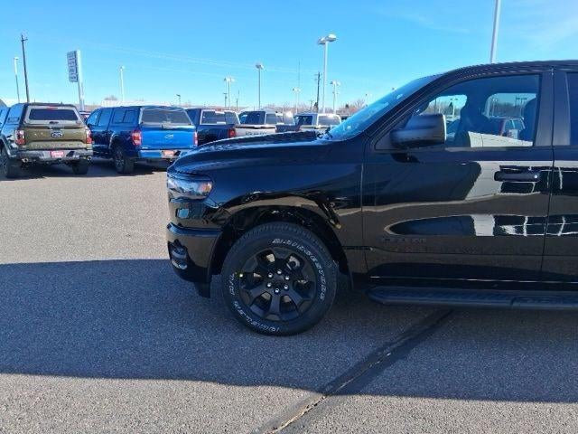 2026 RAM Ram 1500 1500 EXPRESS CREW CAB 4X4 5'7' BOX