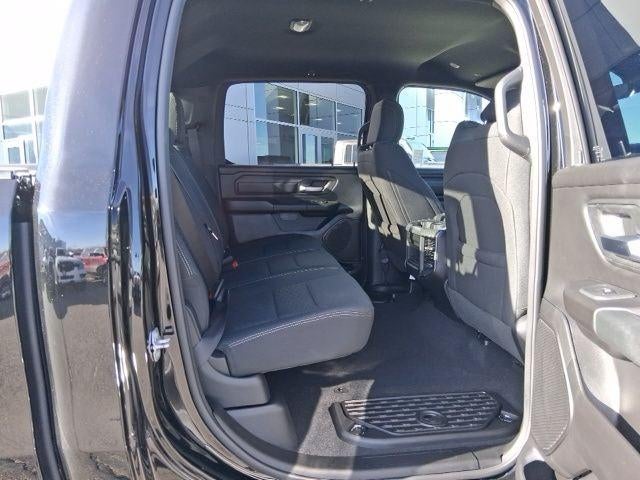 2026 RAM Ram 1500 1500 EXPRESS CREW CAB 4X4 5'7' BOX