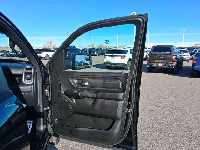 2026 RAM Ram 1500 1500 EXPRESS CREW CAB 4X4 5'7' BOX