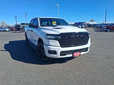 2026 RAM Ram 1500 1500 EXPRESS CREW CAB 4X4 5'7' BOX