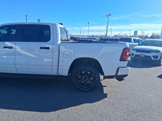 2026 RAM Ram 1500 1500 EXPRESS CREW CAB 4X4 5'7' BOX