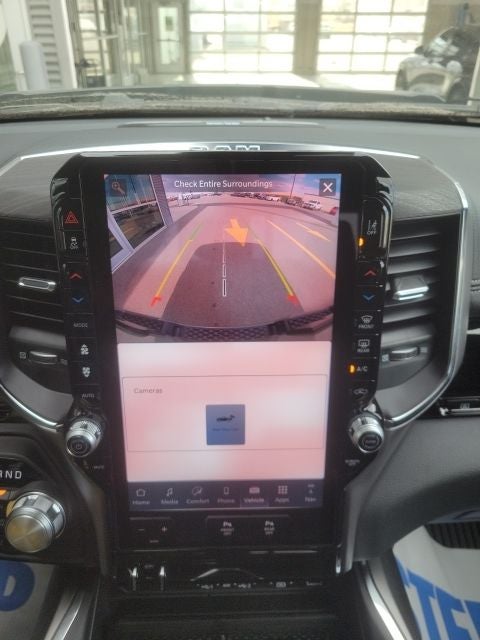 2026 RAM Ram 1500 1500 LAIE CREW CAB 4X4 5'7' BOX