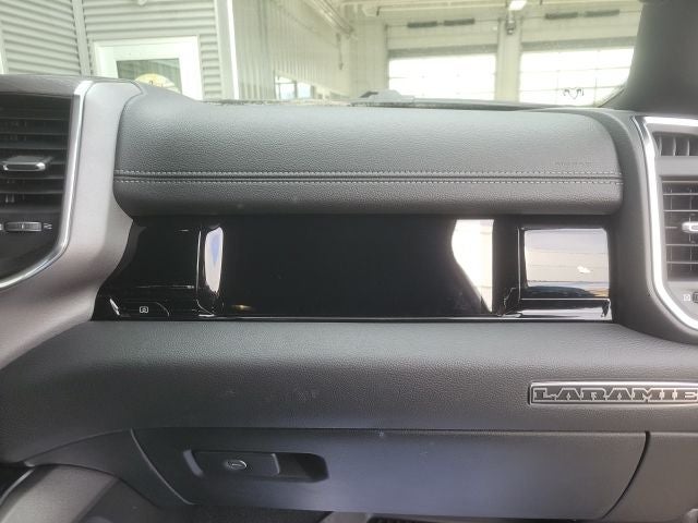 2026 RAM Ram 1500 1500 LAIE CREW CAB 4X4 5'7' BOX