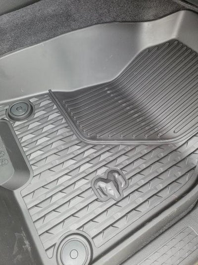 2026 RAM Ram 1500 1500 LAIE CREW CAB 4X4 5'7' BOX